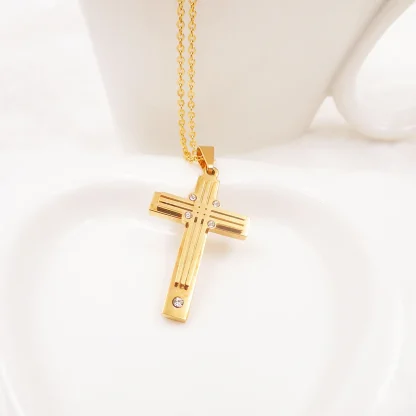 Luxury Pendant Cross Necklace - Image 2