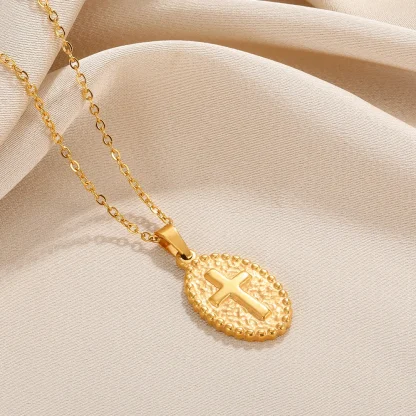 Luxury Retro Cross Necklaces - Image 3