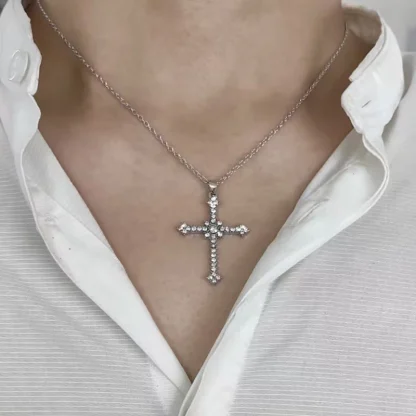 Luxury Chain Cross Necklace - Image 3