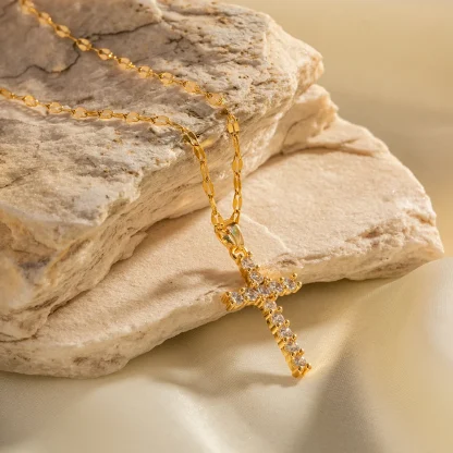 Elegant Bling Cross Necklace - Image 6