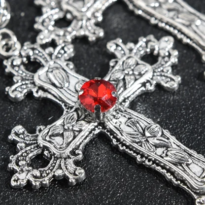 Detailed Vintage-style Cross Necklace - Image 8