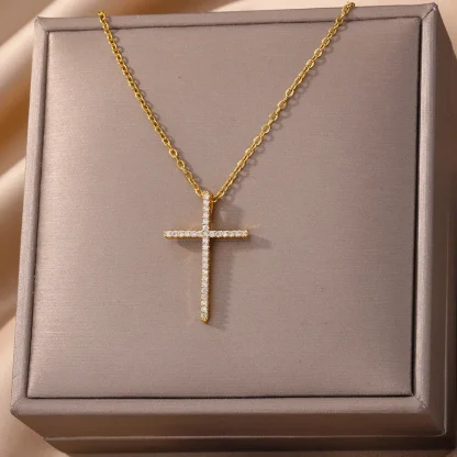 Elegant Luxury Cross Necklace - Image 3