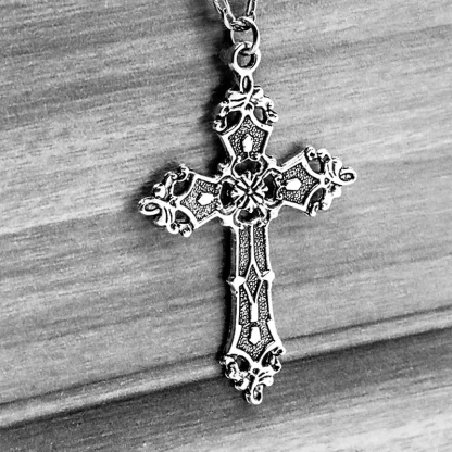 Vintage-style Cross Necklaces - Image 5